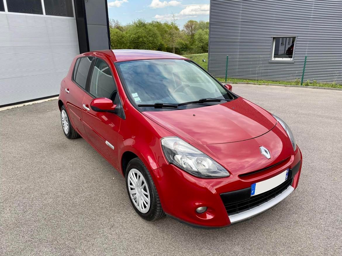 RENAULT Renault Clio - III SOCIETE 1.5 DCI 70 ECO2 AIR